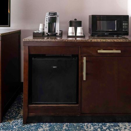 Hilton Garden Inn Bethesda Downtown Εξωτερικό φωτογραφία