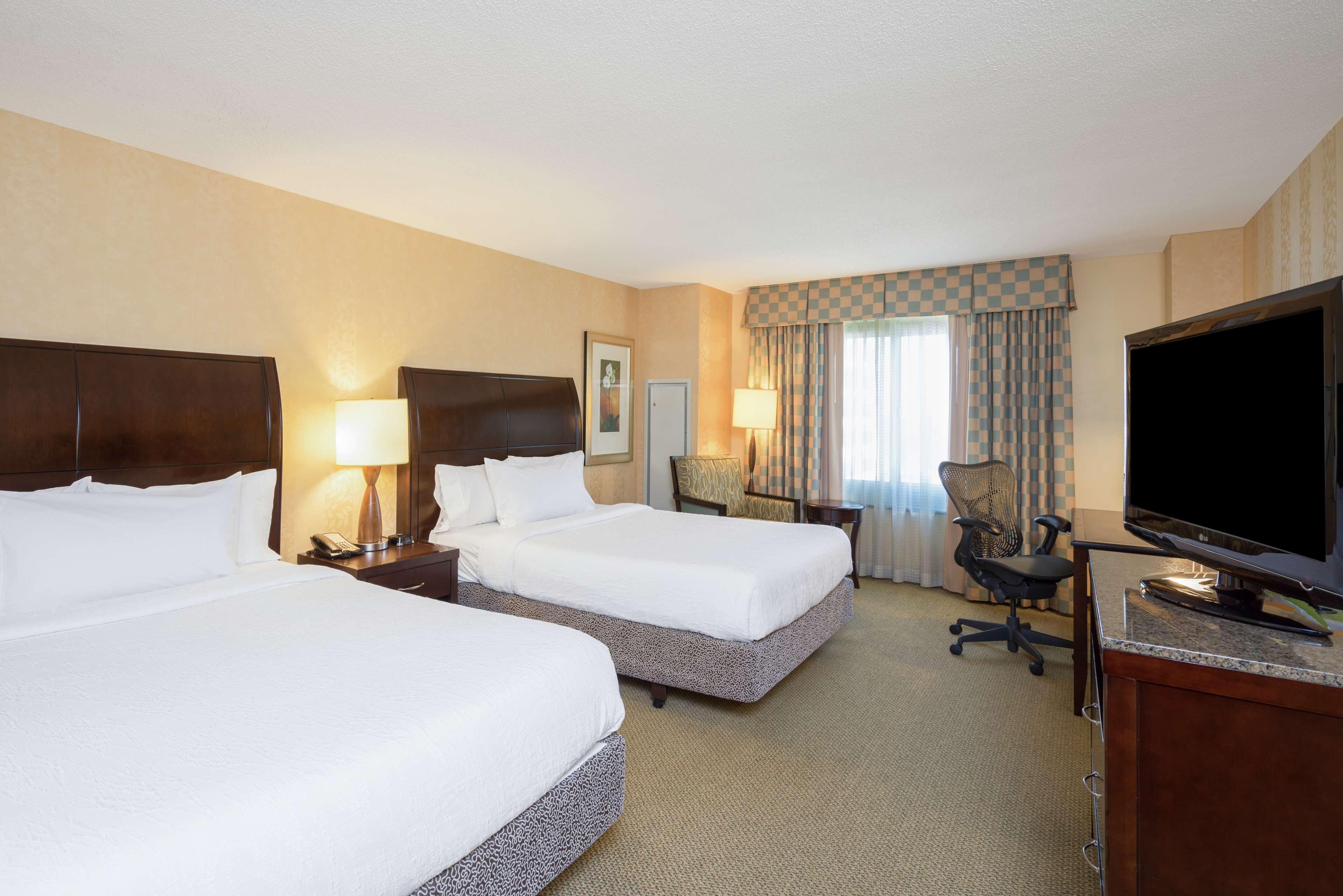 Hilton Garden Inn Bethesda Downtown Εξωτερικό φωτογραφία